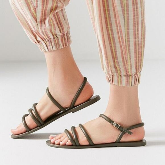 Urban Outfitter Olive Green Taylor Tube Sandal - Picture 2 of 7